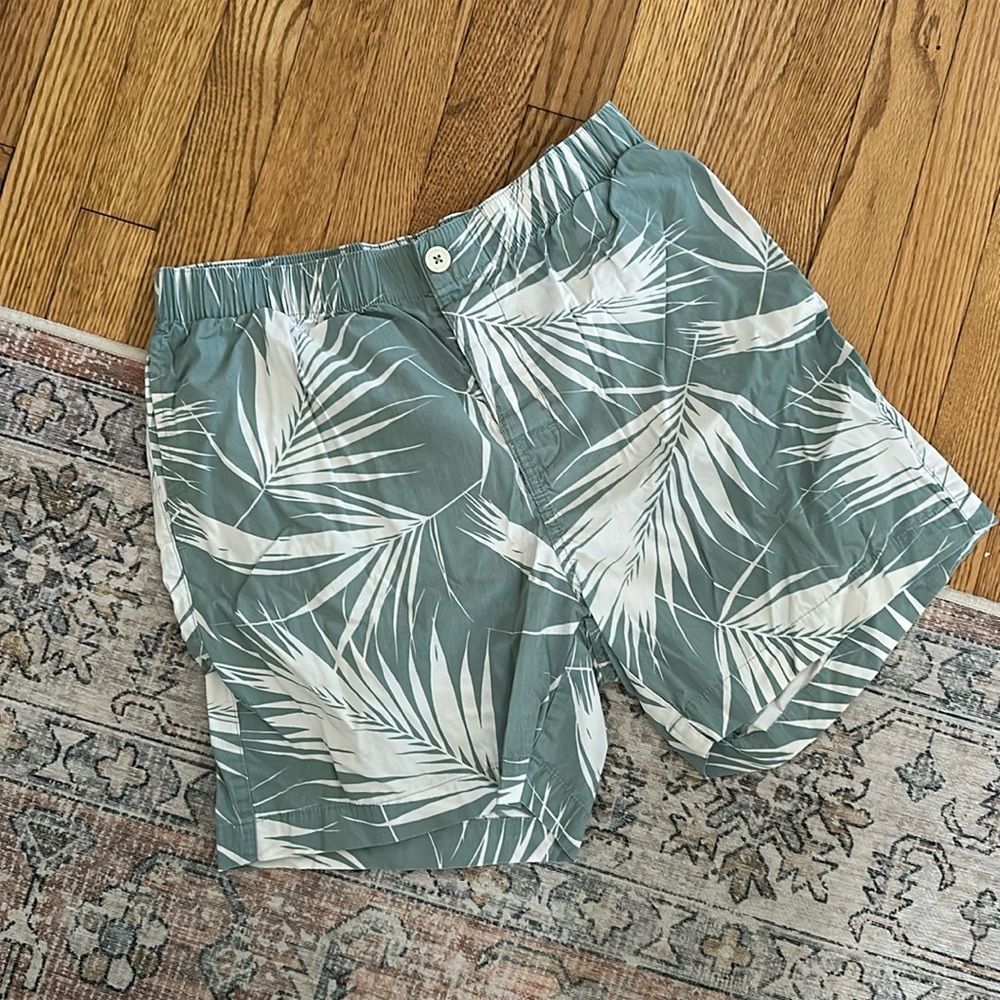Men’s H&M Casual Tropical Shorts